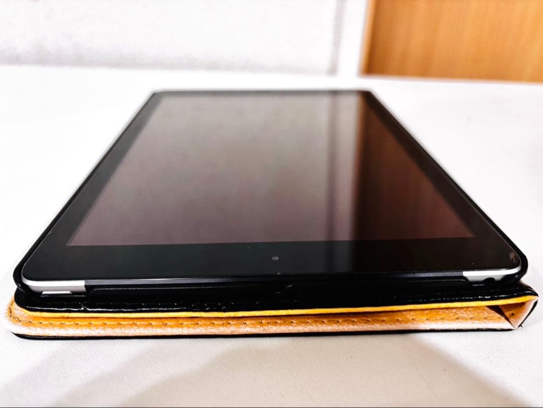 Apple iPad シルバー 32GB 本体　iPad 第5世代