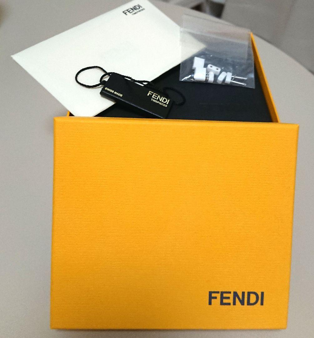 【美品】【希少】FENDI 　12pダイヤシェル　セラミック　レディース腕時計