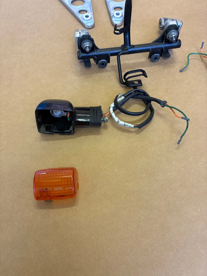 送料込み　CBR400F 1型　ライトステー　ウィンカー　純正　当時物