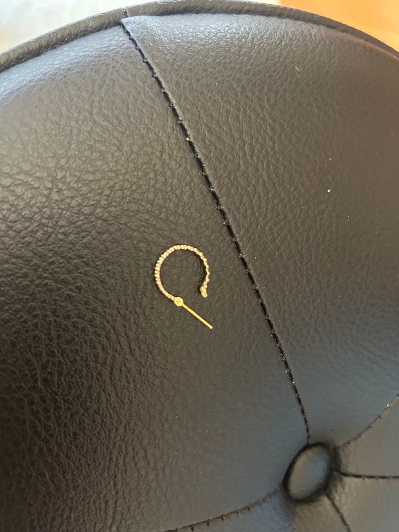 ゴールド クロスモチーフ フープピアス