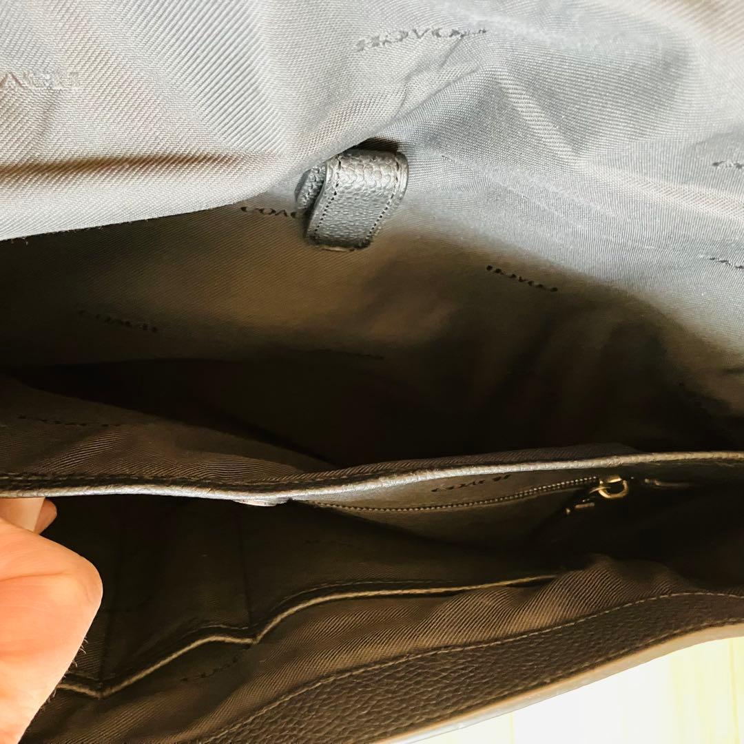 COACH ブラック ビジネスレザー バッグ　美品　定価10万円超　格安出品