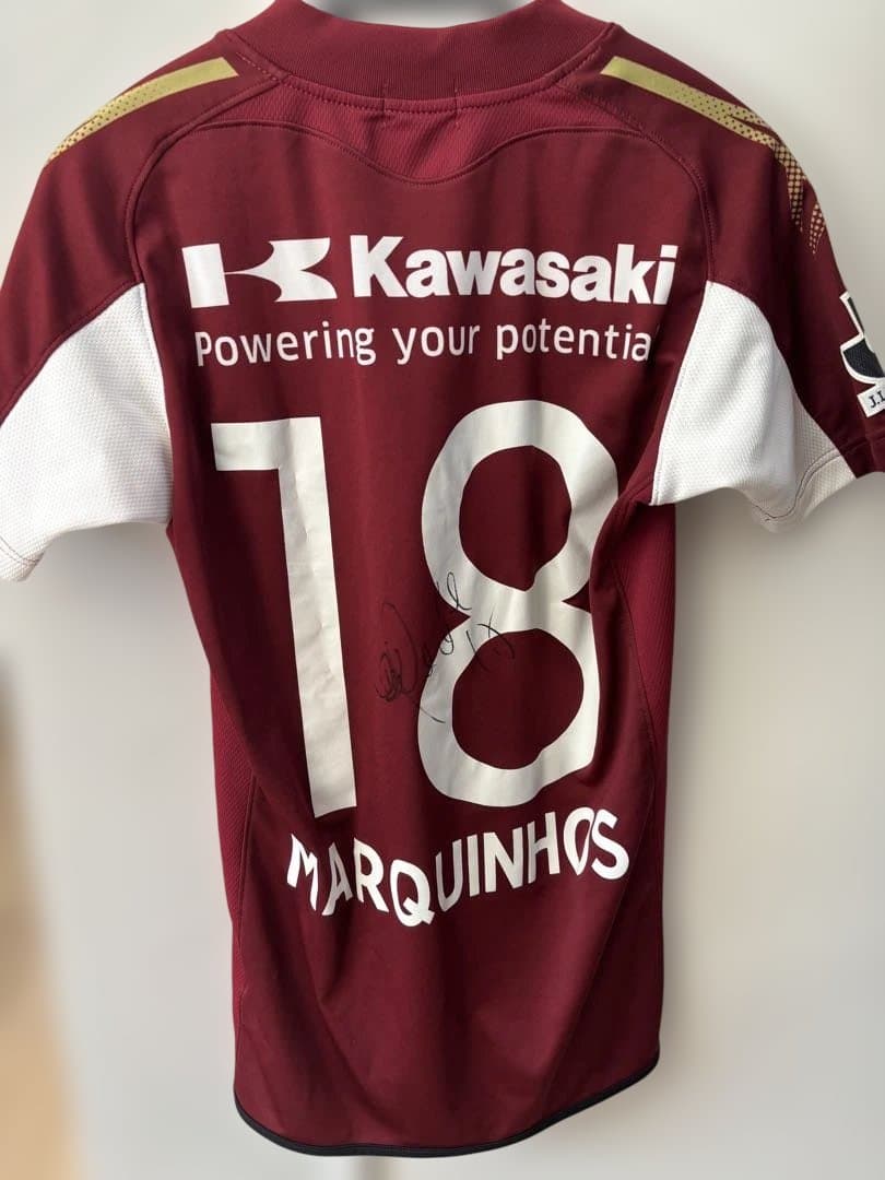 ヴィッセル神戸　マルキーニョス直筆サインユニフォーム
