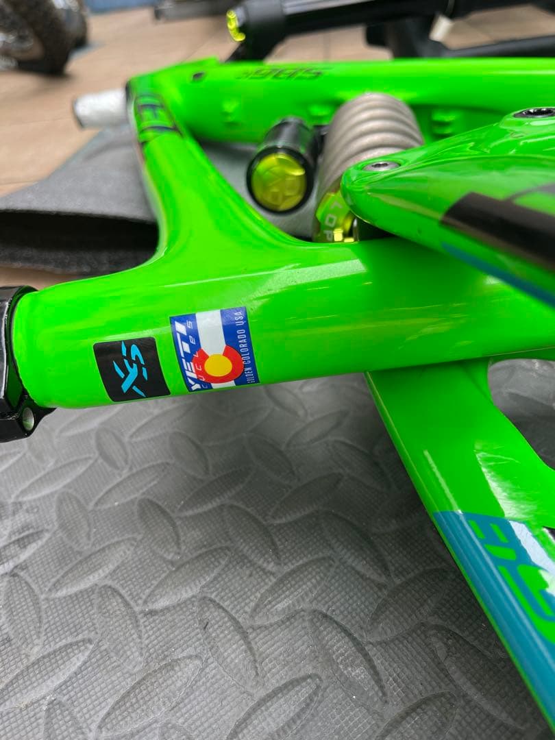 YETI SB6C XS size + DVO フォーク