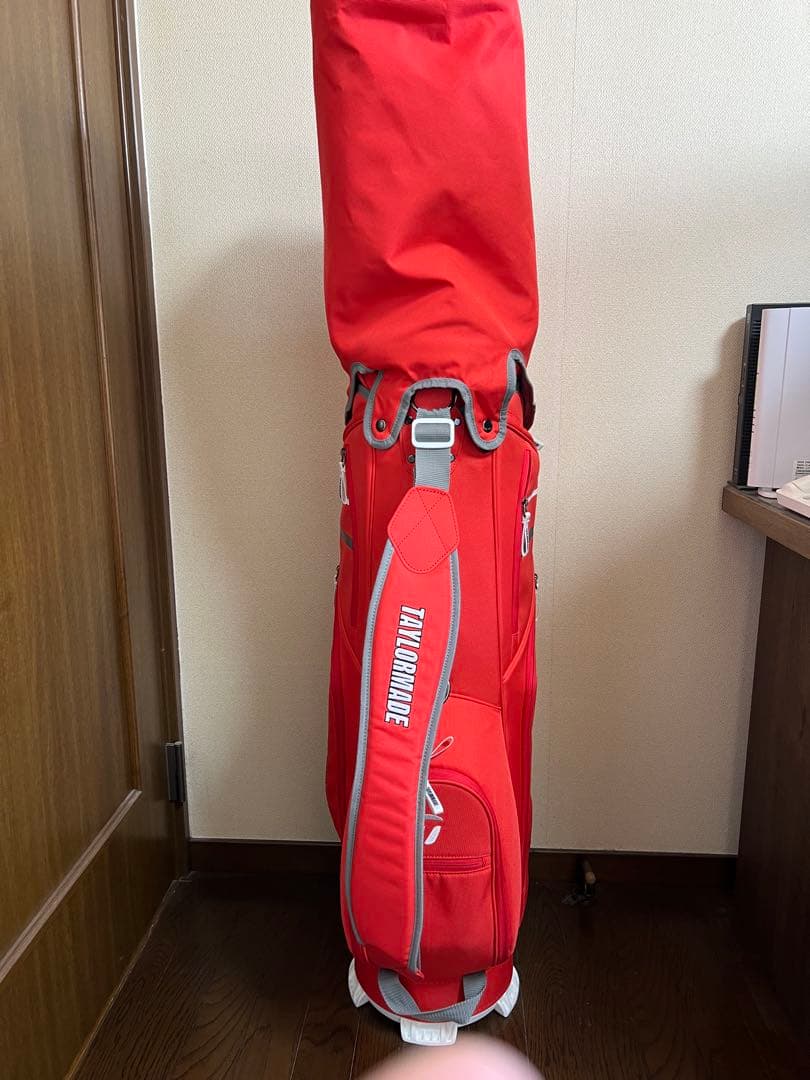 TAYLORMADE レッド キャディバッグ