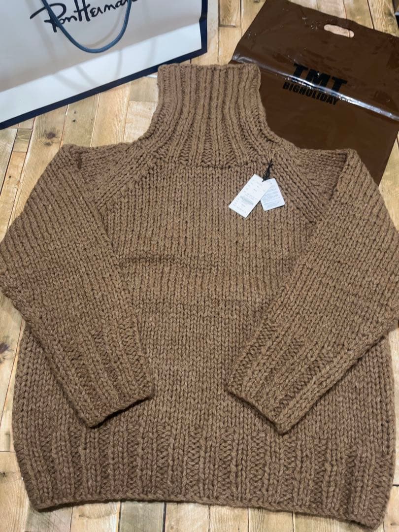 【定価49500円 】TMT 高級ウール100% ケーブルタートルKNIT L