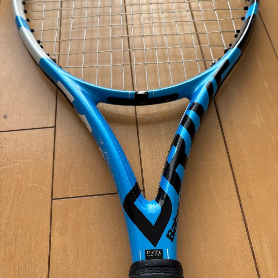 美品　バボラ　ピュアドライブ110 テニスラケット