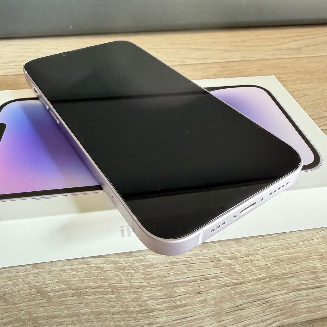 Apple iPhone 14 256ギガ SIMフリ　バッテリー83%