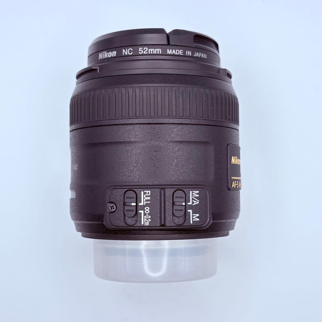 NIKKOR AF-S Micro 40mm f2.8G レンズ