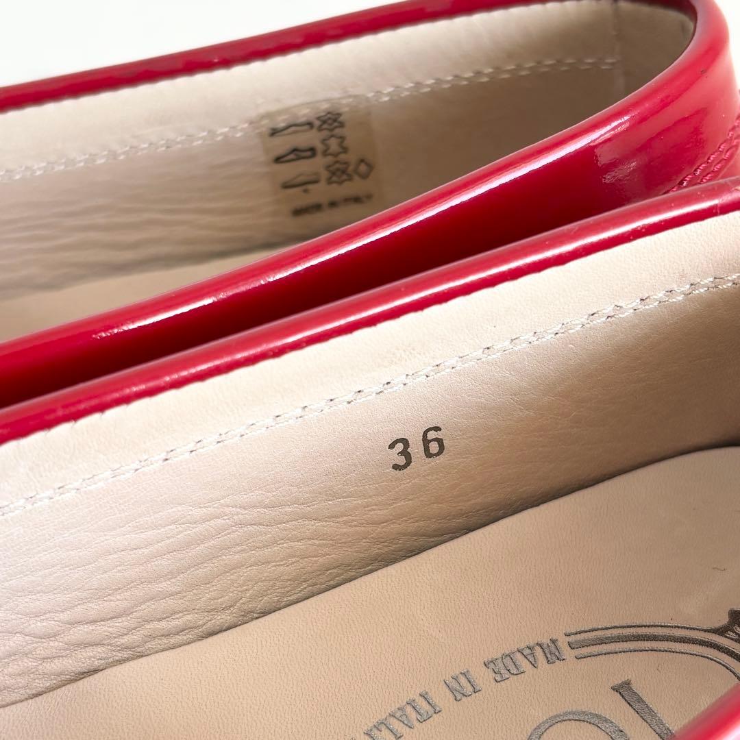 極美品 トッズ 36 ゴンミーニ ドライビングシューズ エナメル レッド
