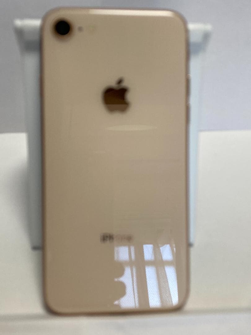 【美品】Apple iPhone 8 ゴールド 本体