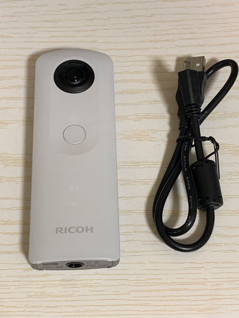 RICOH THETA 360度カメラ USBケーブル付