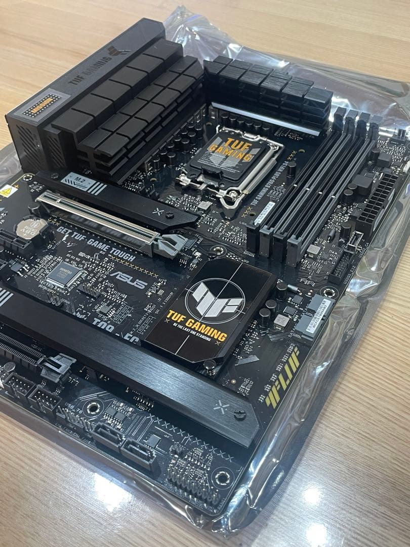 ASUS マザーボード　タフゲーミングB760-PLUS WIFI D4