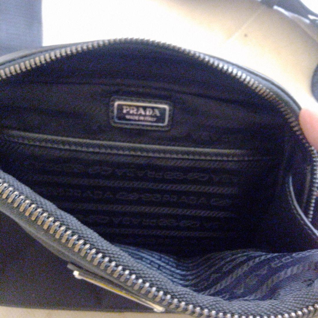 PRADA ブラック ナイロン ショルダーバッグ
