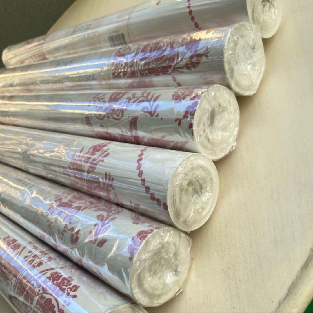 ローラアシュレイ UK製壁紙　ジョゼッテCranberry/Off White