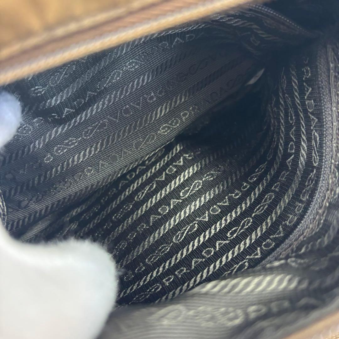 PRADA✨カメラバッグ　プラダ　三角ロゴ　ナイロン　ブラウン　白タグ