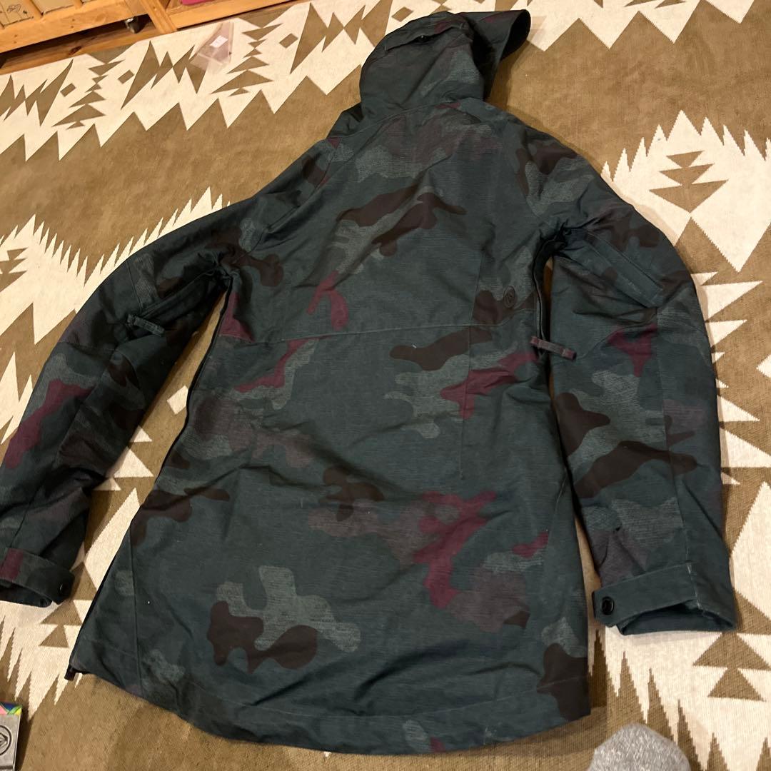 VOLCOMウェア上下セットS〜Mサイズ　パンツ×2本＋ベルト