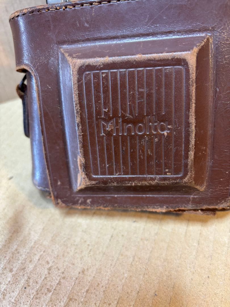 アンティークなミノルタ　蛇腹（ベローズ）カメラ　ケ-ス付き昭和レトロ 希少