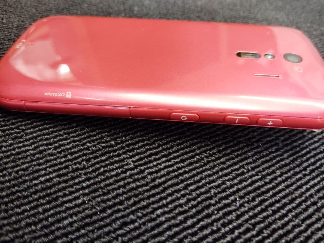 ｙ*ｓ様 【ほぼ未使用美品】F-42A らくらくスマホ docomo