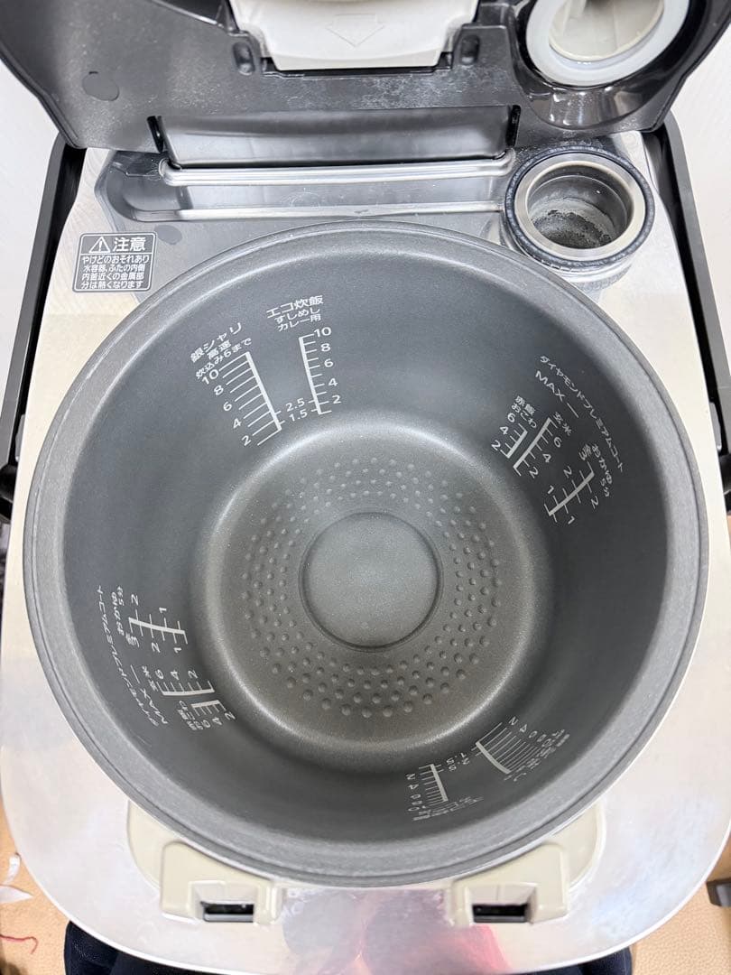 Panasonicスチーム＆可変圧力IH炊飯器SR-VSX189 2019年製