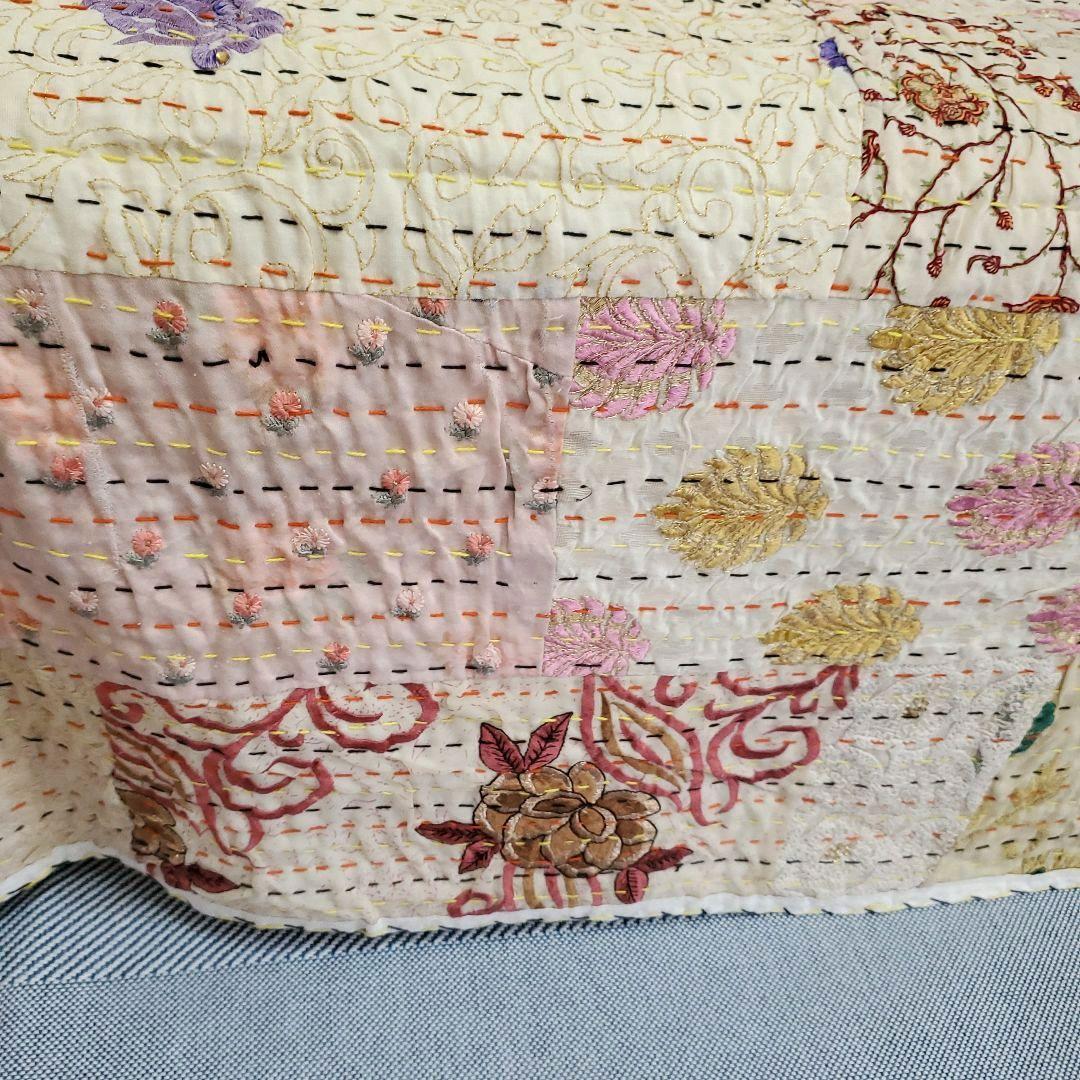 パッチワーク刺繍マルチカバー　ラリーキルト　シングルベッドg