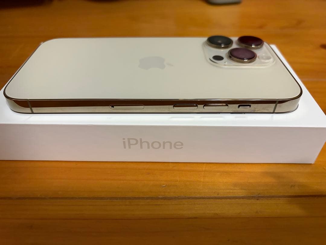 iPhone 14 Pro ゴールド 本体 1TB SIMフリー　Apple