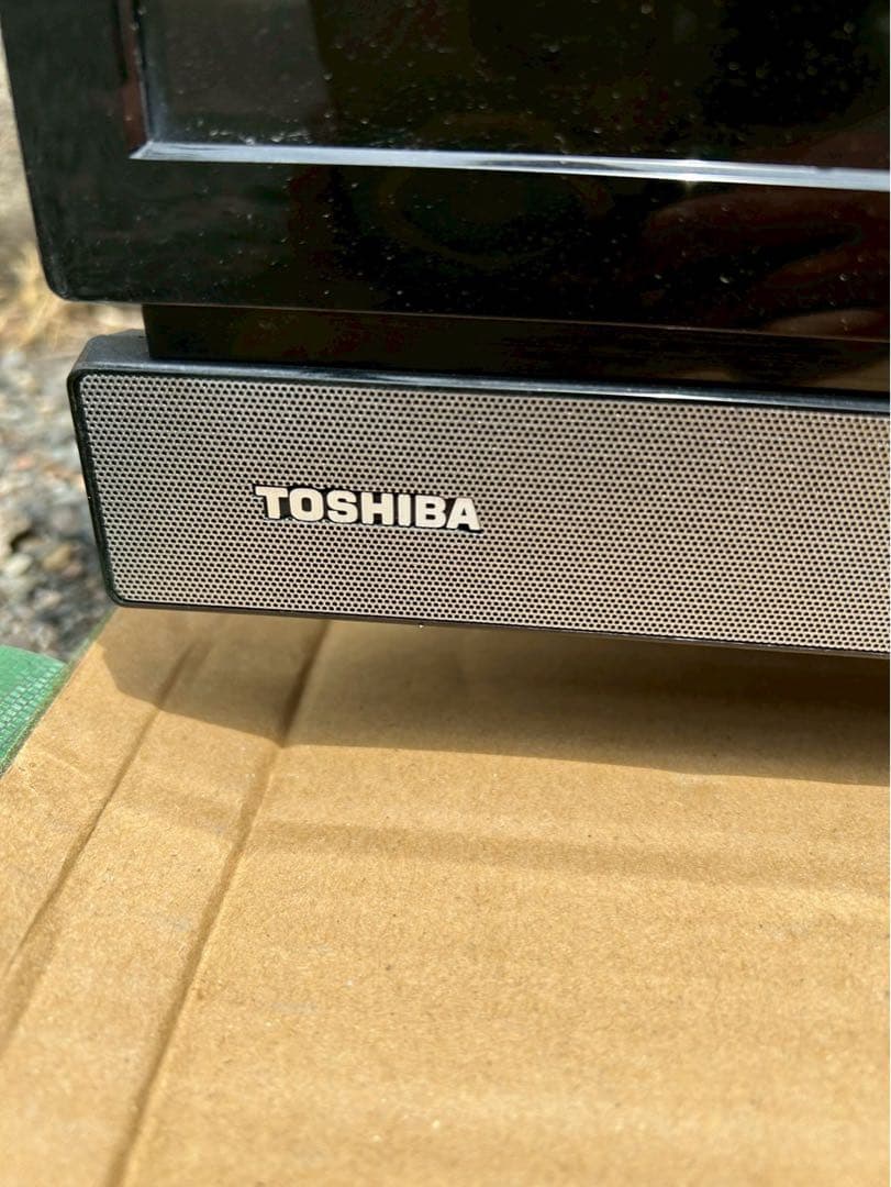 TOSHIBA (レグザ) 32V型 /ハイビジョン液晶テレビ 2016年製