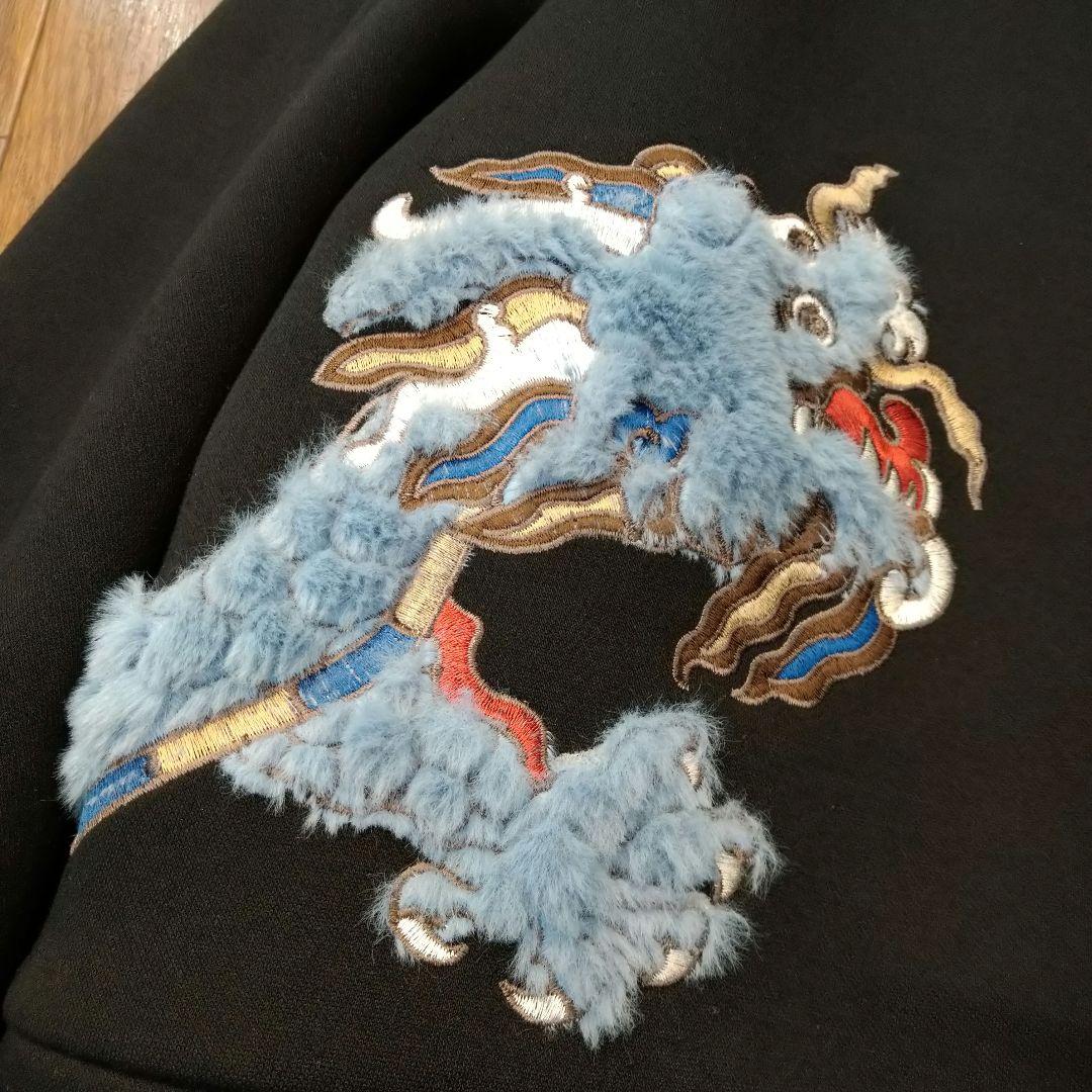 VIVIENNE TAM ドラゴン 刺繍 スウェット