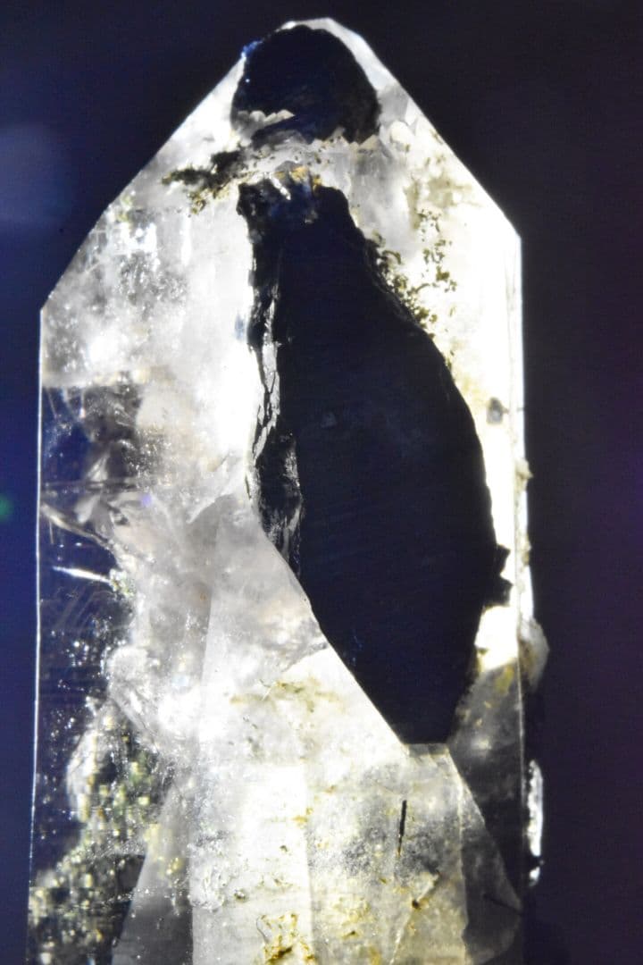 ノルウェー産 アナテース付きスモーキークォーツ