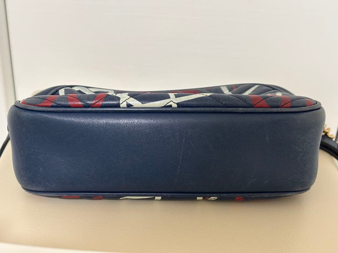 GUCCIグッチ GGマーモント ゴーストチェーン ショルダーバッグレザーバッグ