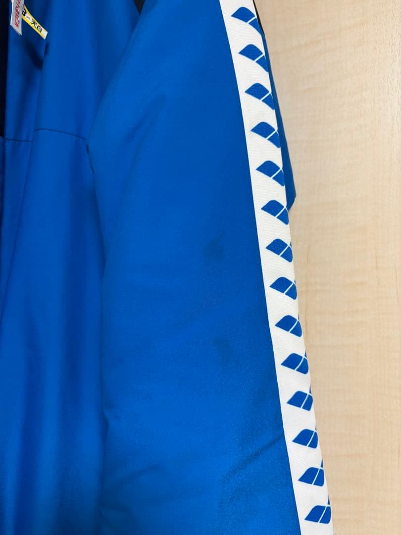 アリーナ　ベンチコートS ブルー