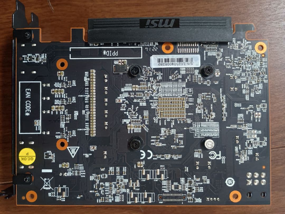 玄人志向 AMD Radeon RD-RX6500XT-E4GB／SF（中古品）