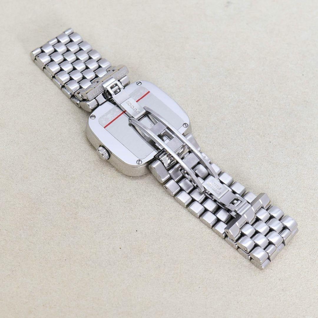 稼働 GUCCI 腕時計 125.4 美品 Gベゼル 外箱 新品電池 1598