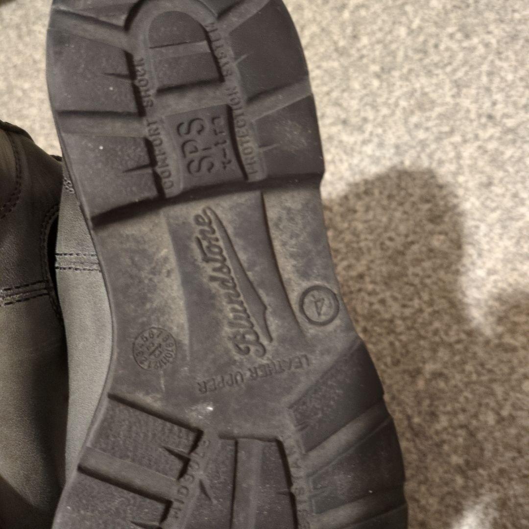 Blundstone グレー サイドゴアブーツ