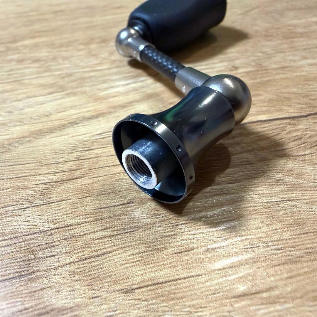 ま*ん様 ◎使用品◎ ファンネル カーボンハンドル ダイワ用