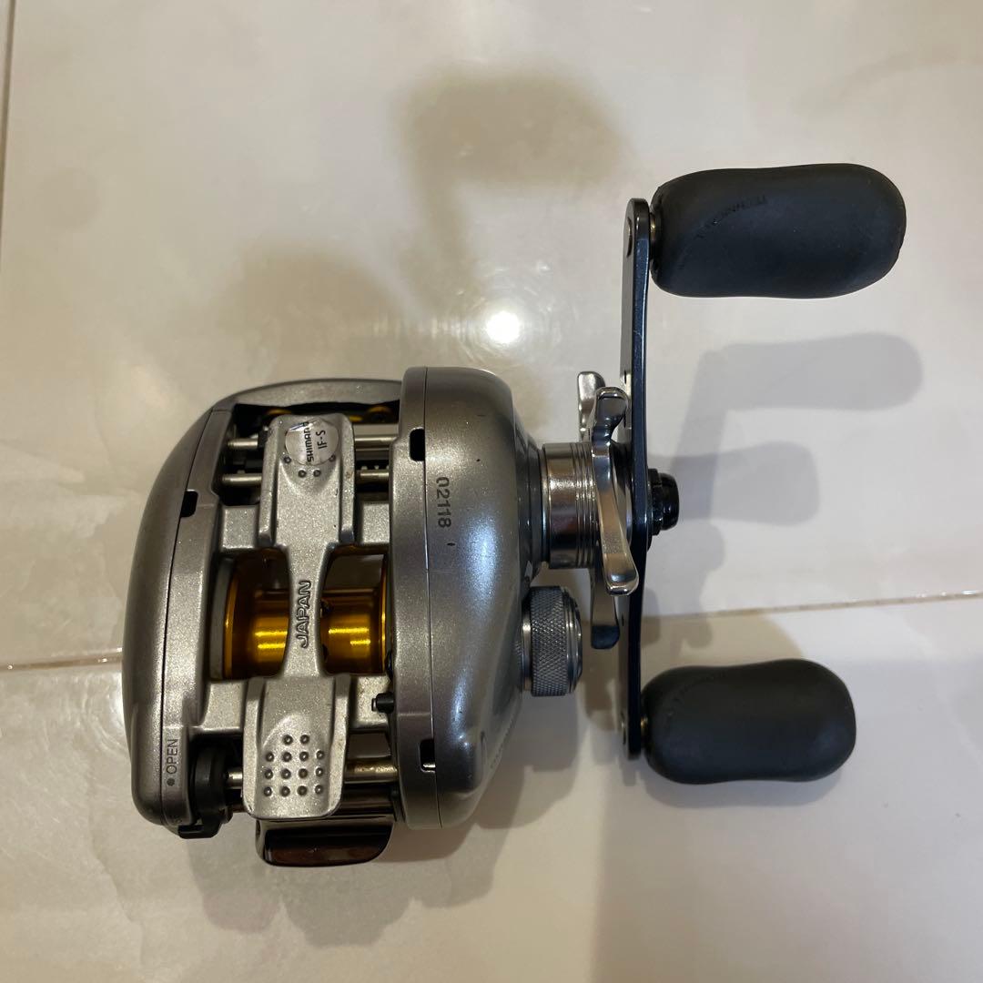 k シマノ　07メタニウム Mg 左巻き　ノーマルギア