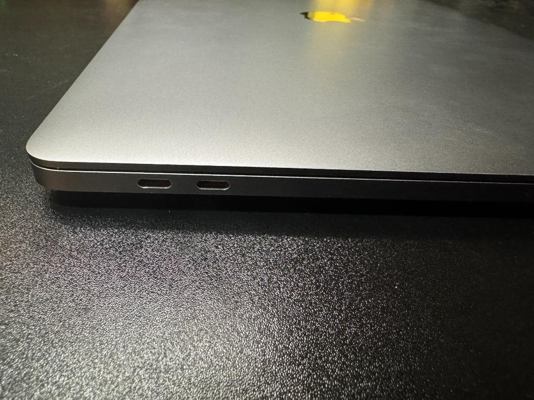 MacBook Pro 16 2019 Core i9_1TB/充放電239回