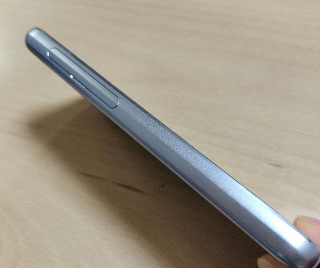 【箱付き✨️】AQUOS R compact 701SH アメジストパープル