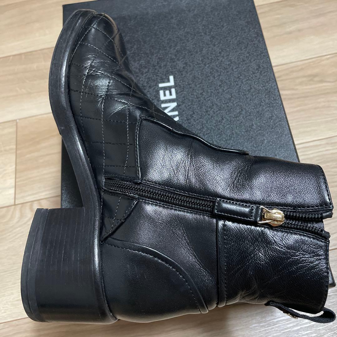シャネル　黒　38 レザー