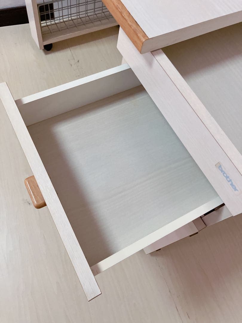 brother ブラザー　バタフライテーブル　作業台　コンセント穴付き　木製