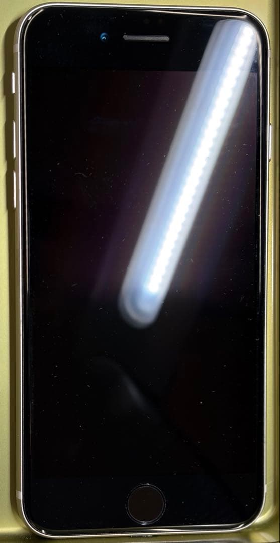 Apple iPhone SE3 128GB スターライト