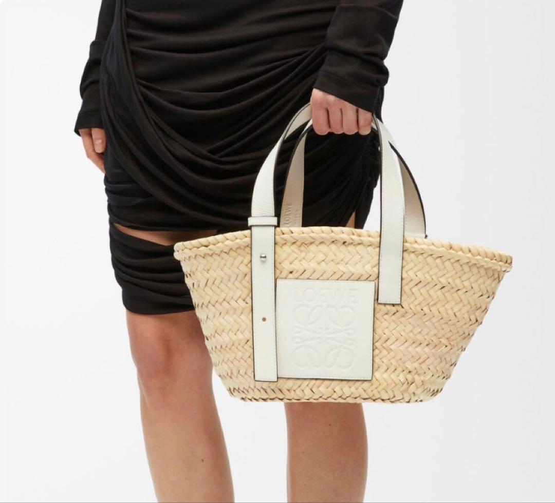 【LOEWE】バスケットバッグ／スモールサイズ／ホワイト／タグと説明書付です。