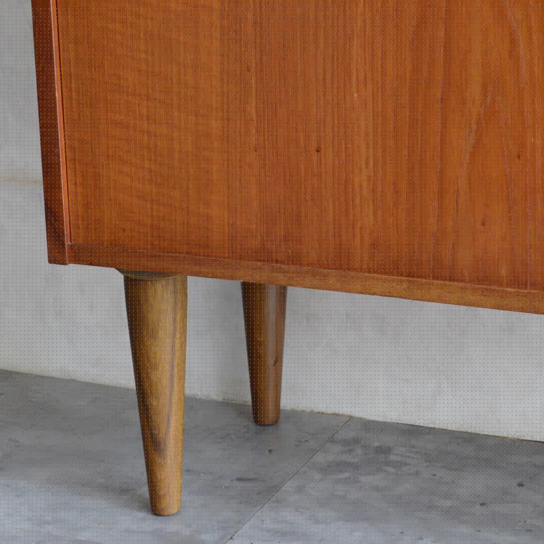 デンマーク 北欧ヴィンテージ チークシェルフ カップボード フラップ扉 北欧家具