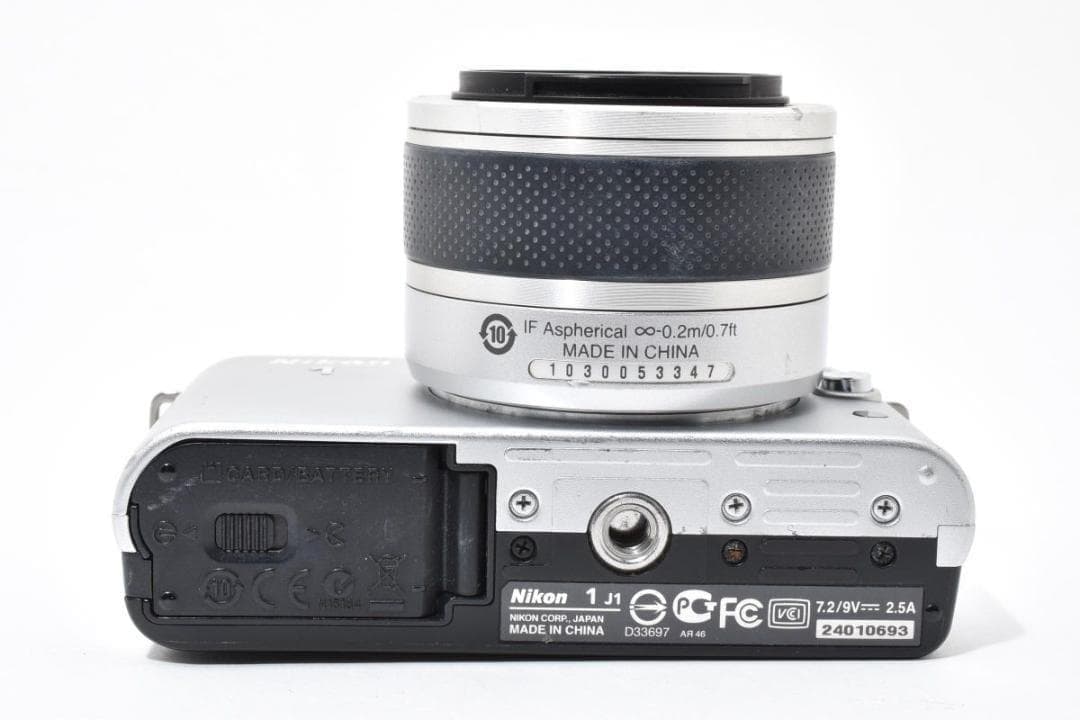 Nikon ニコン 1 J1 シルバー レンズキット ミラーレス一眼カメラ