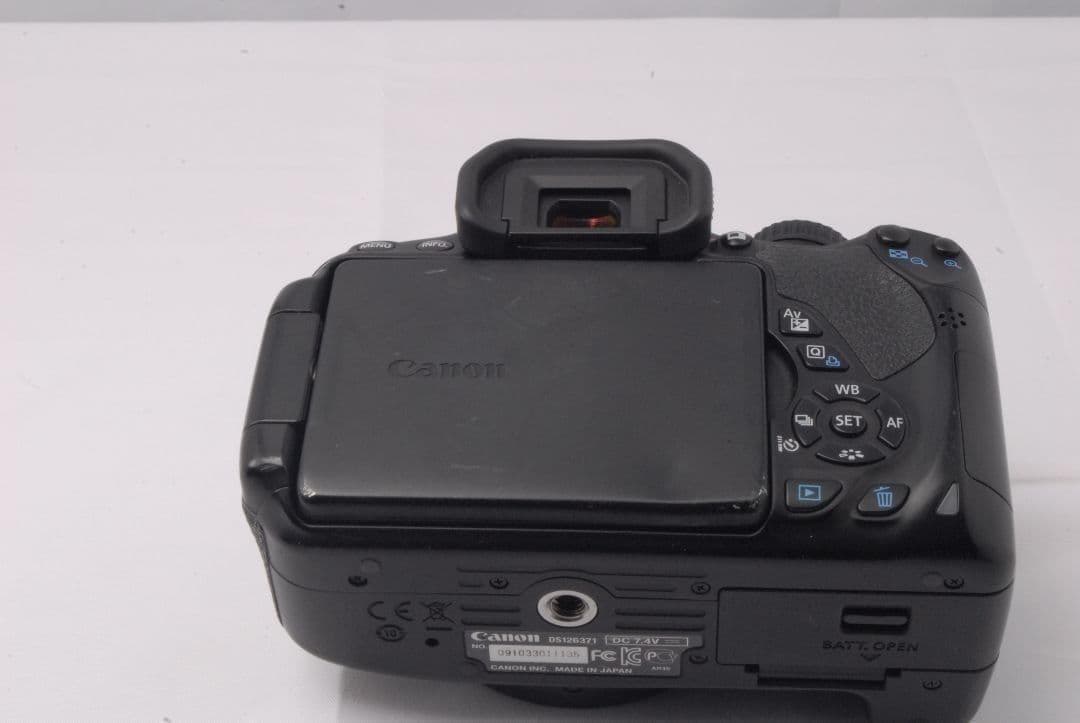 Canon EOS Kiss X6i★レンズ付き一眼レフカメラ★バリアングル液晶