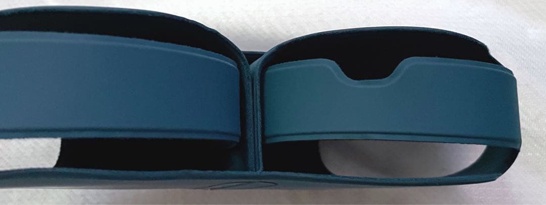 AirPods MAX 本体 スカイブルー　イヤーシリコンカバー付き　美品