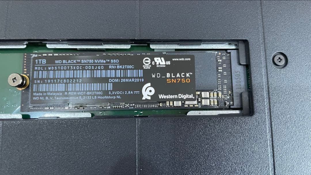 Wacom cintiq pro 32&専用スタンド&Engine i5