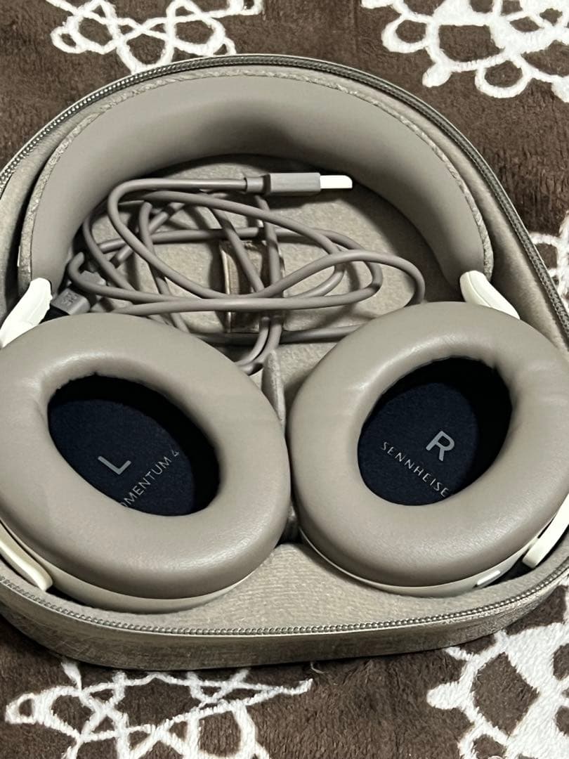Sennheiser ワイヤレスヘッドホンMOMENTUM 4 Wireless