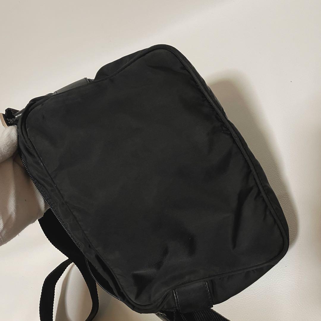【良品】PRADA プラダ　カメラバッグ　ショルダー　ナイロン　ブラック　斜め掛