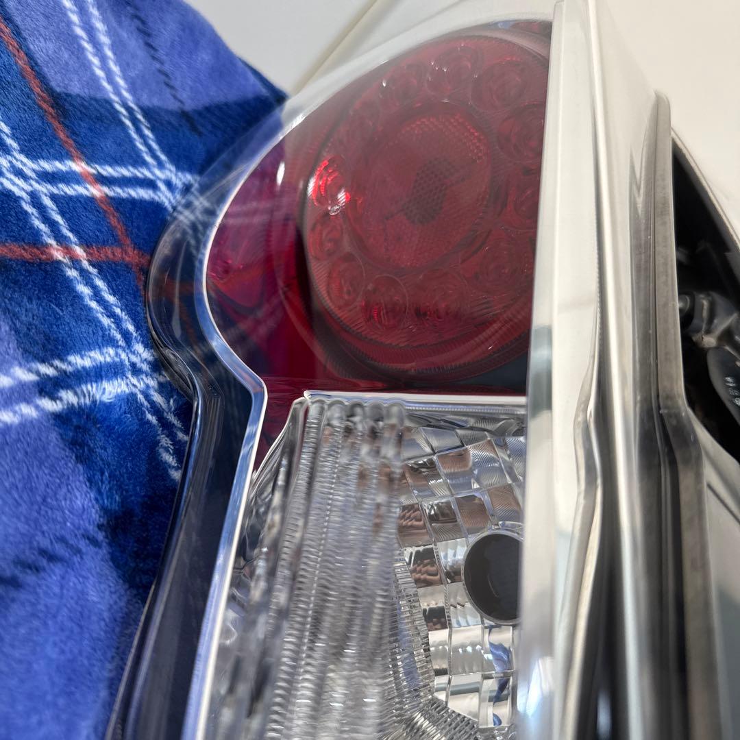 86 BRZ テールランプ 前期 ジャンク