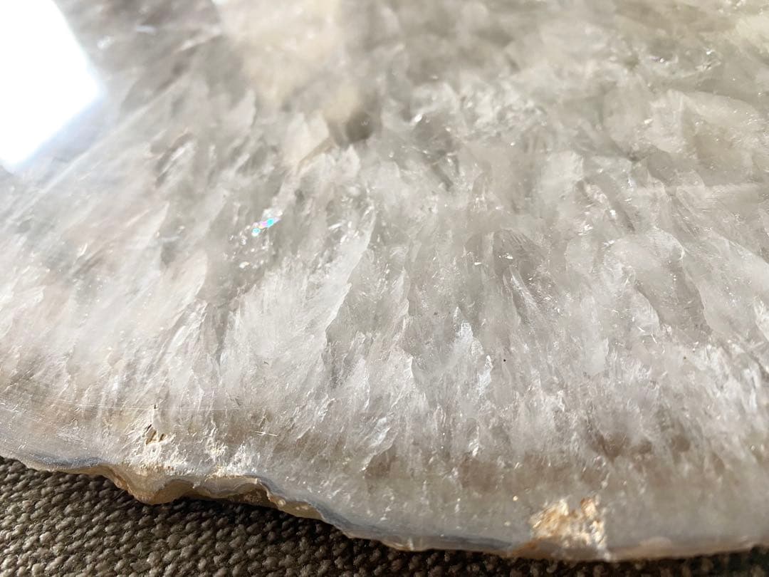 ブラジル産水晶特大スライス品　57cm×38cm 厚さ22mm 重さ約9.5kg